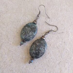 Unique Crazy Lace Agate Earrings - Darker Blue Gray - Gunmetal Black Hardware